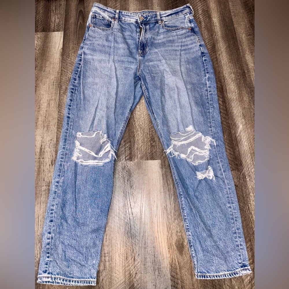 American Eagle Outfitters Straight Leg Distressed Blue Jeans